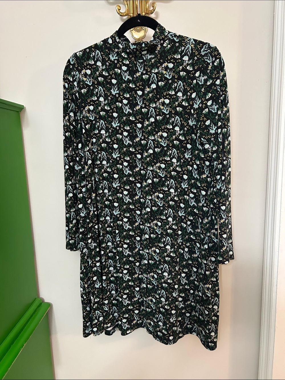 Loft Outlet Women's Black Floral Long-Sleeve Shift Dress